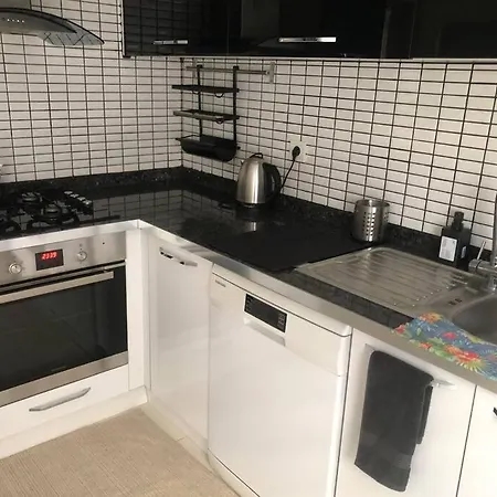 Lara Denize Sifir Havuzlu Lueks Esyali Muhtesem Ev Appartement *