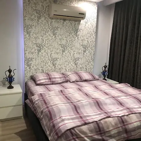 Lara Denize Sifir Havuzlu Lueks Esyali Muhtesem Ev Antalya