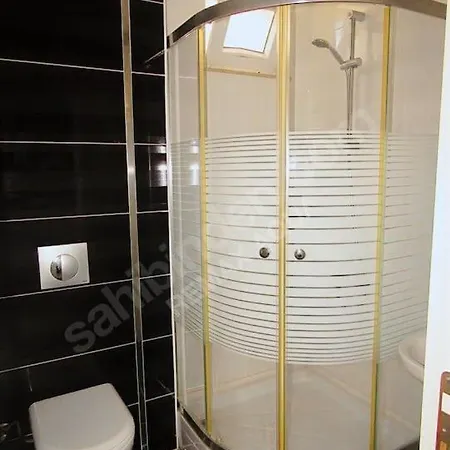 Lara Denize Sifir Havuzlu Lueks Esyali Muhtesem Ev Appartement *