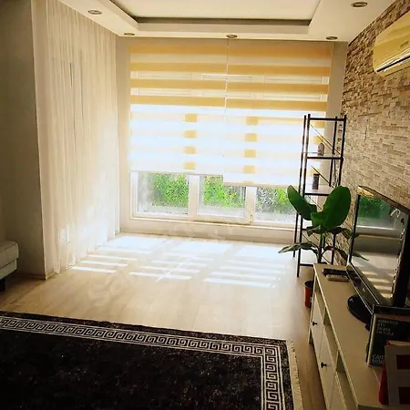 Lara Denize Sifir Havuzlu Lueks Esyali Muhtesem Ev Antalya