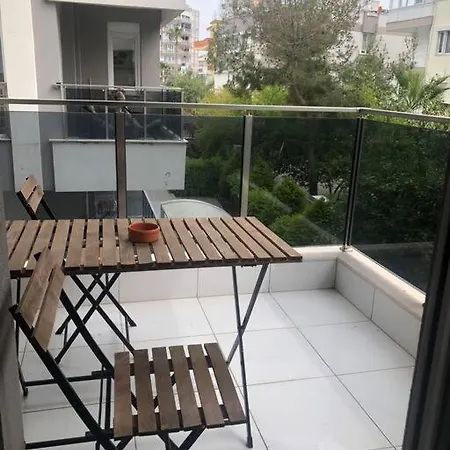 Lara Denize Sifir Havuzlu Lueks Esyali Muhtesem Ev أنطاليا